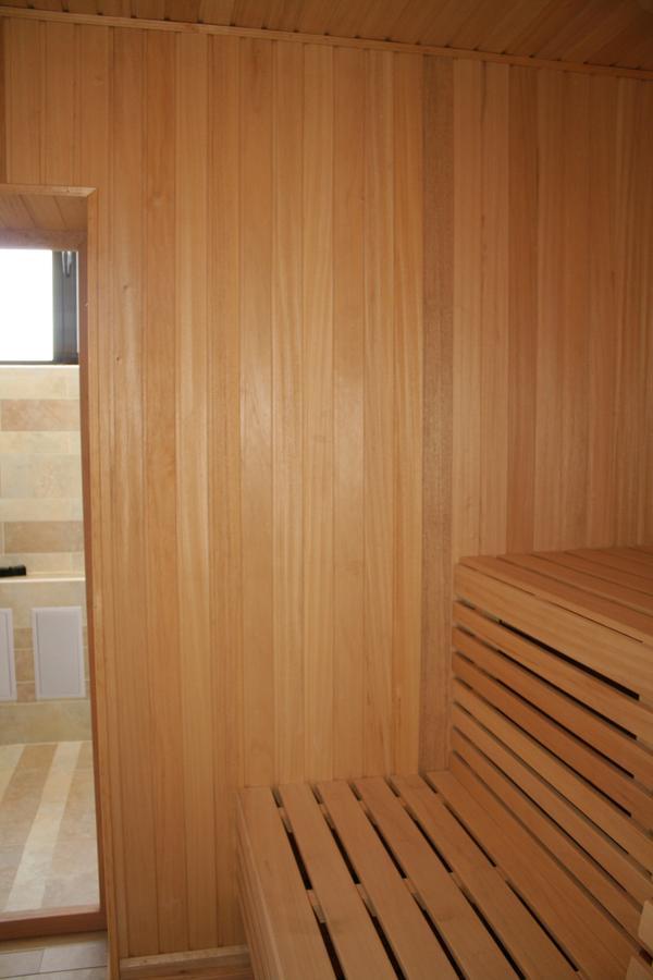 Hotel Luxurious Taraz Esterno foto
