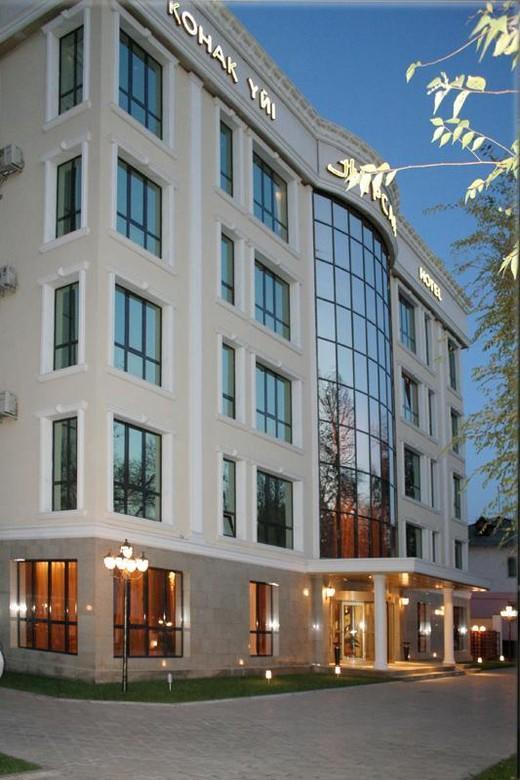 Hotel Luxurious Taraz Esterno foto